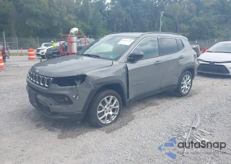 2024 Jeep Compass Latitude Lux Fwd из США, поврежденный, VIN 3C4NJDFNXRT591256